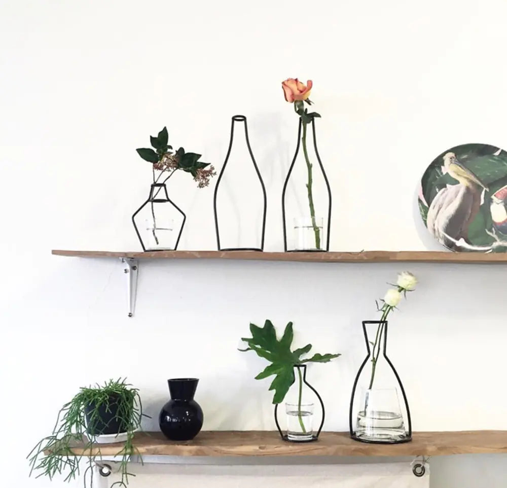 Minimalistic Iron Stem Holder